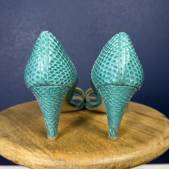 BCBGirls Emerald Green Turquoise Snake Open Toe Heels, Size 10 - Picture 3 of 10